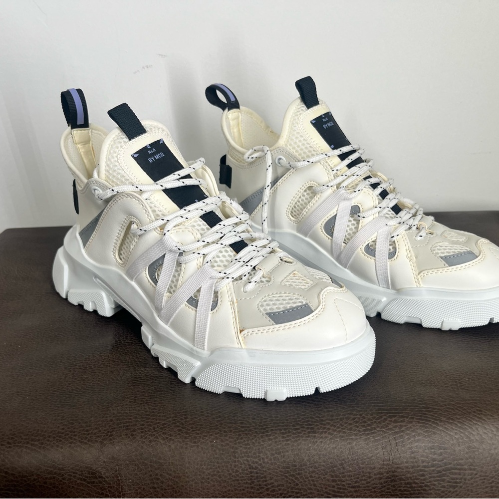 MCQ Alexander McQueen no.0 Lace-Up Sneakers